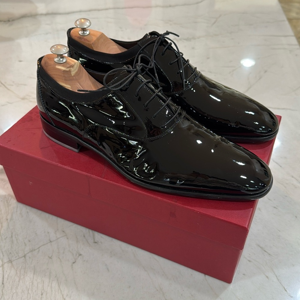 Salvatore Ferragamo Men’s Aiden Patent Leather Tuxedo Oxford Shoes - EE Wide J1